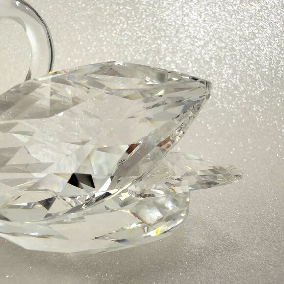 Swarovski Crystal Swan Figurine 3” x 2” - Picture 5 of 10